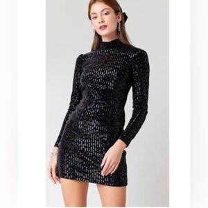 Francesca’s / Blue Rain Dresses Black Long Sleeve Open Back Velvet and Sequin M